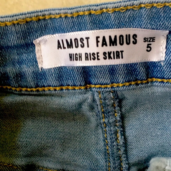 HIGH WAISTED DENIM MINI SKIRT - Picture 6 of 7